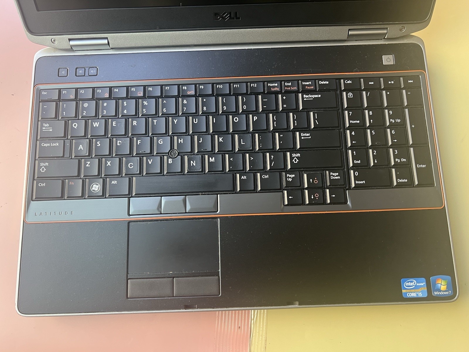Dell Latitude E6520 Core i5-2540M 4GB RAM 128GB SSD WEBCAM BLUETOOTH 1920X1080