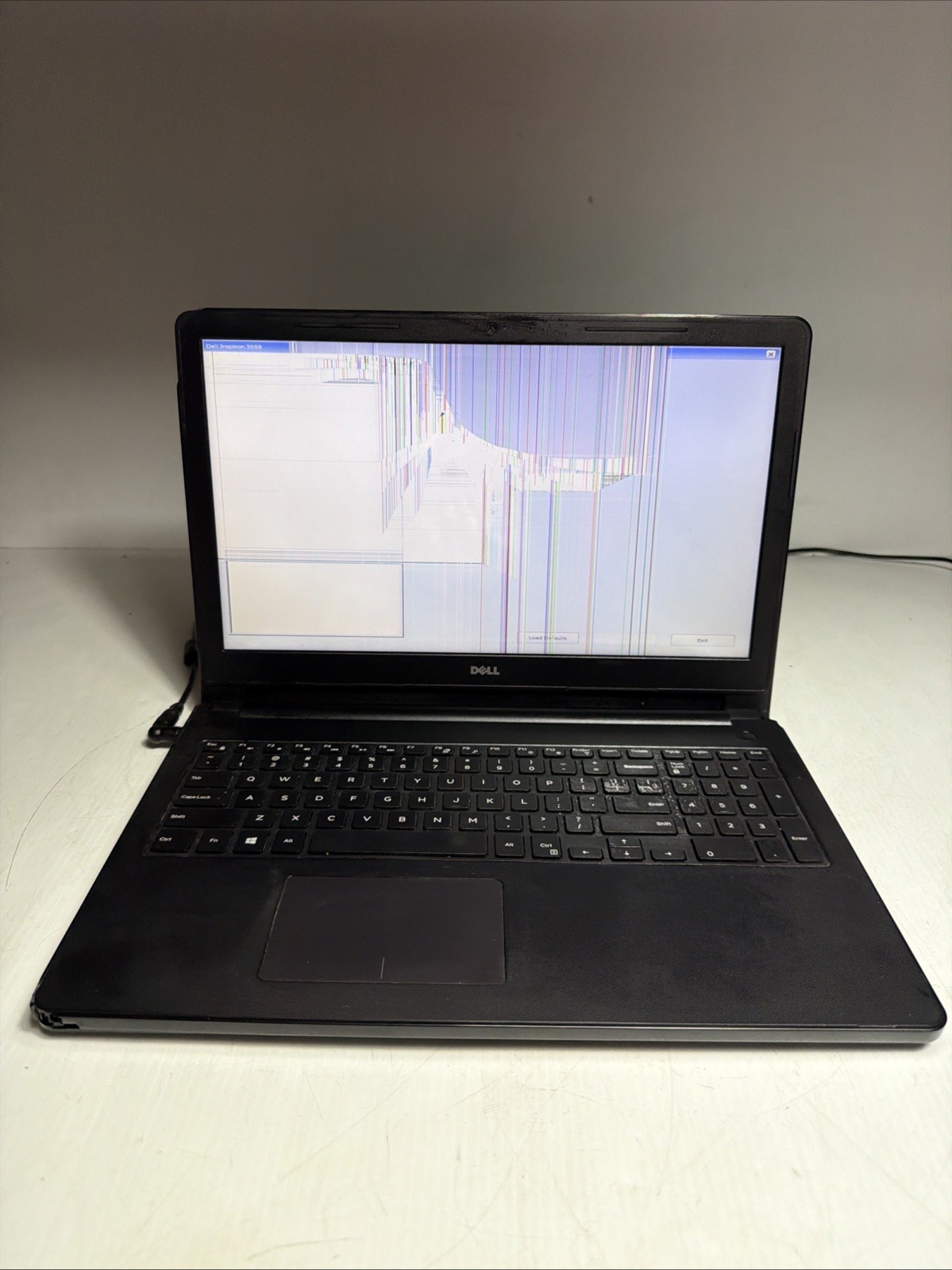 Dell Inspiron 3558 15″ Laptop i3-5015u 4gb Ram No Drives Boots Bios
