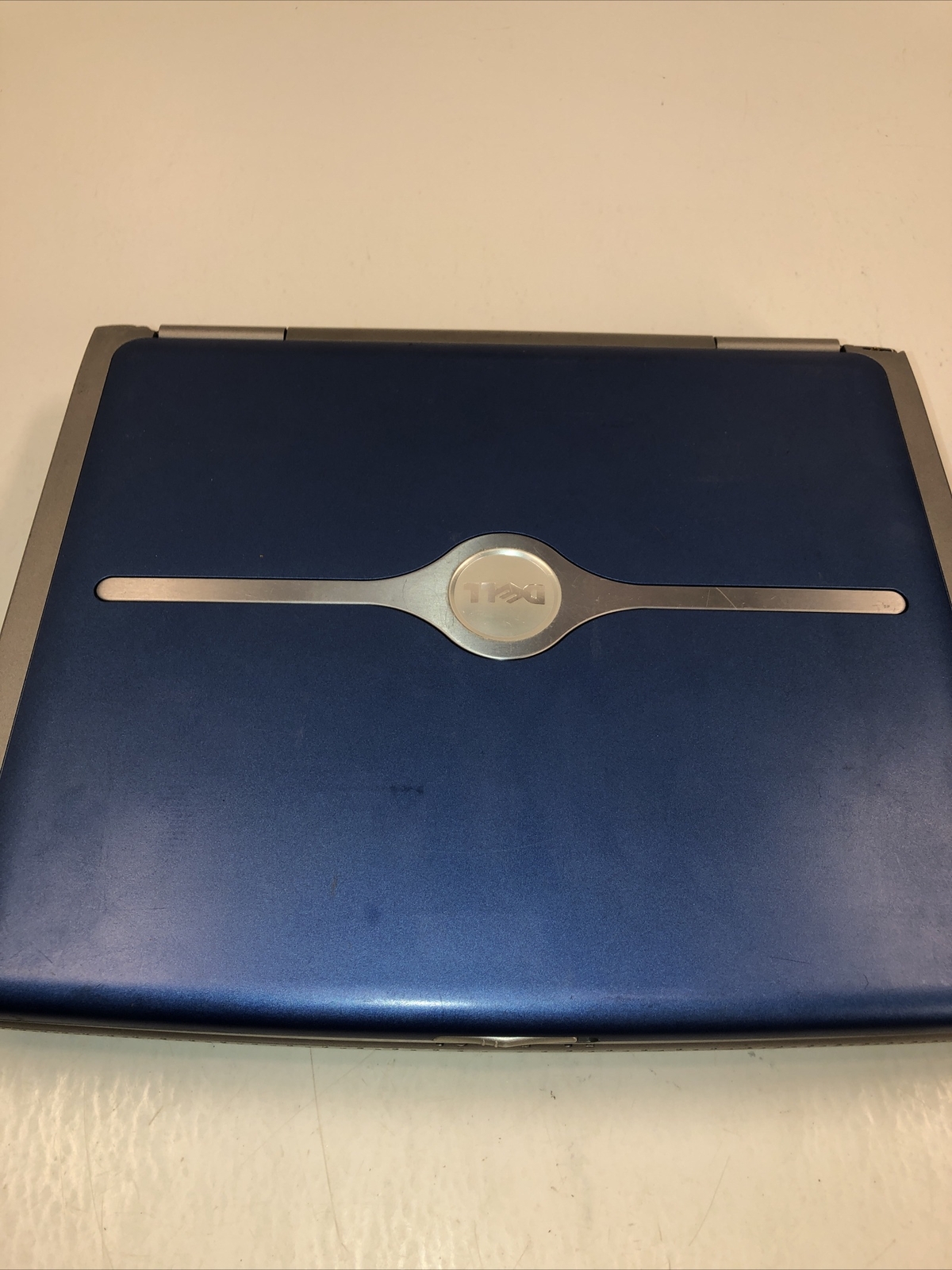 Dell Inspiron 1100 PP07L Laptop Computer 1 GB Ram. No Hard drive FOR PARTS