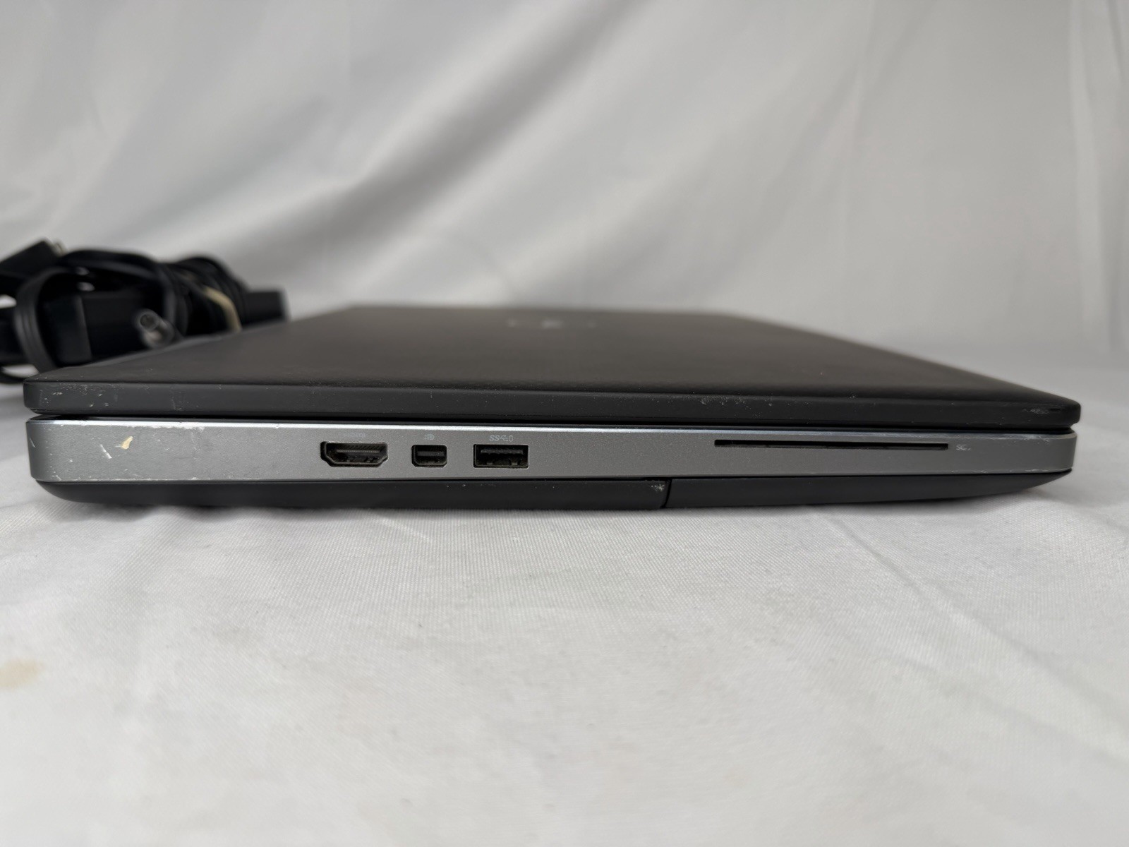 Dell Precision 7510 15.6” i7-6820HQ 16GB RAM 256GB NVMe SSD M2000M 4GB Win11Pro