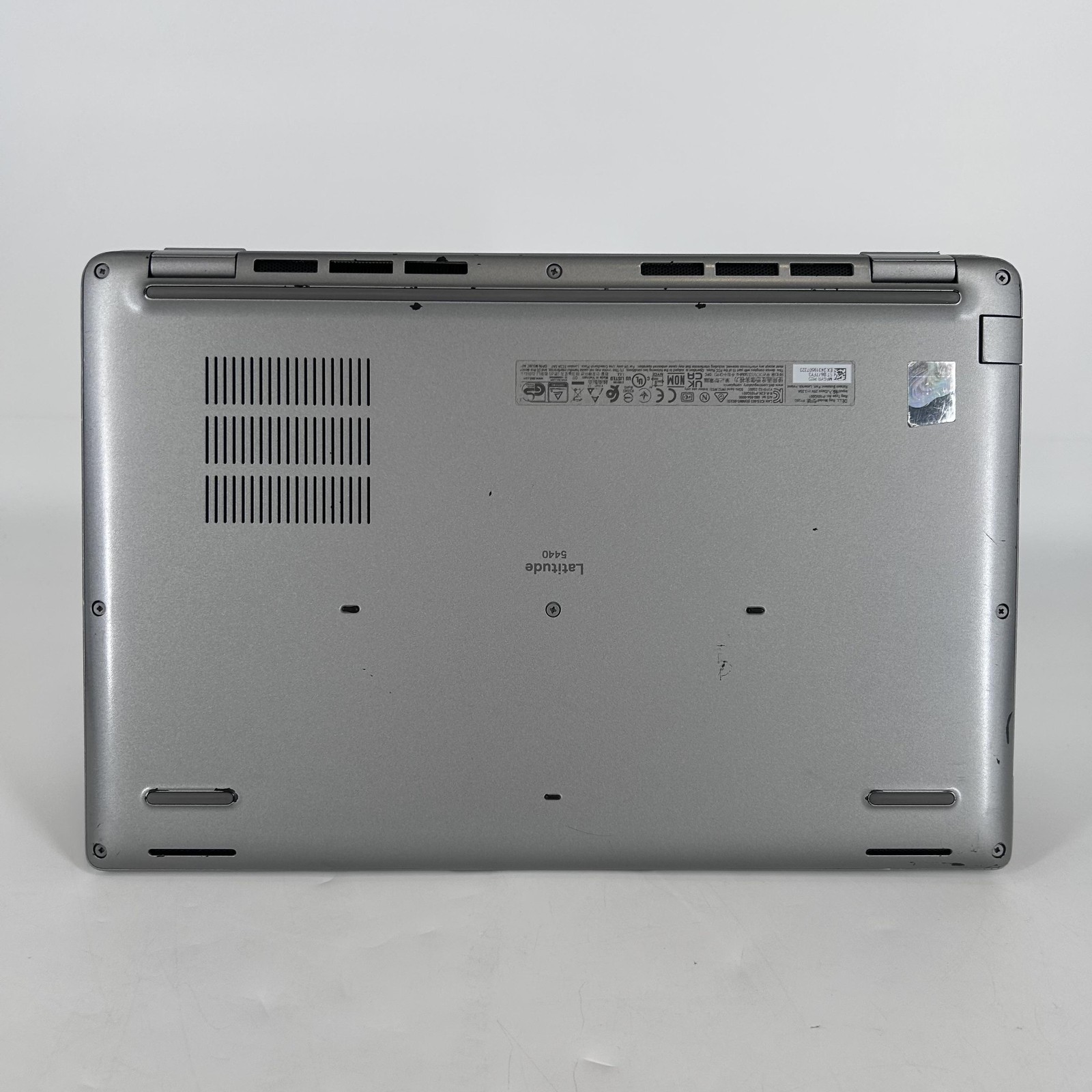 Dell Latitude 5440 14 Gray FHD 1.8 GHz i7-1365U 32GB 512GB SSD Good