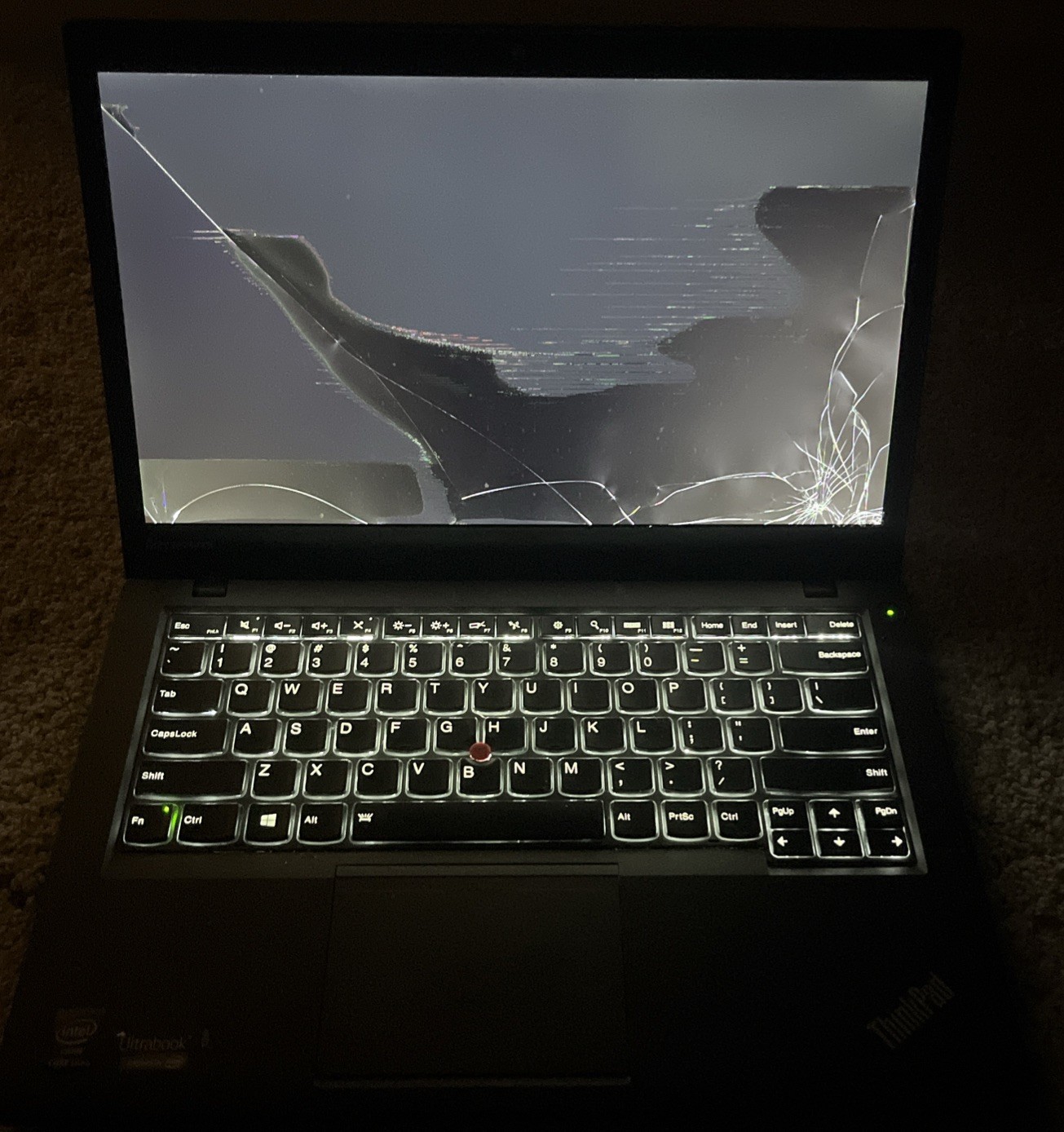 Lenovo ThinkPad T440s 14″ (no SSD) Core i5-4300U, 1.90GHz, 8GB) Screen Damage