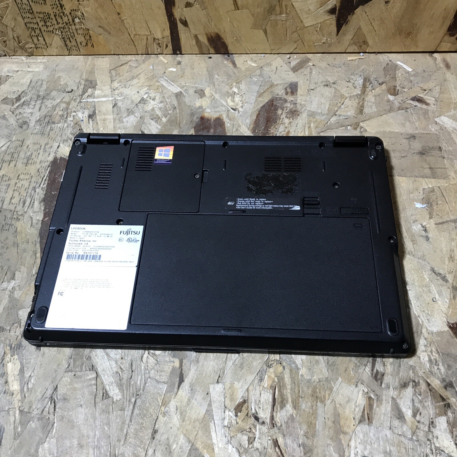 FUJITSU LIFEBOOK P728 12.5″ TOUCHSCREEN | I3-7130U 1.60 GHZ | 4 GB Win 11 H101