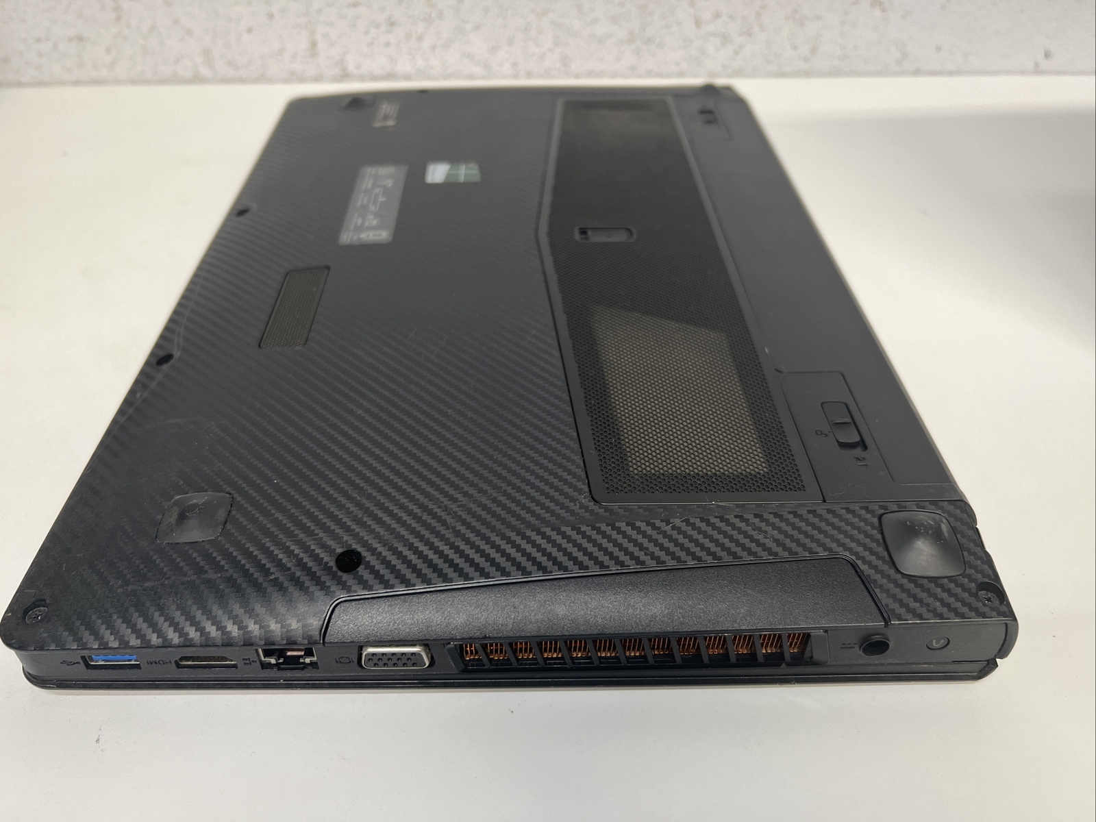 Lenovo 14 i7-4700MQ 2.4GHz 8GB 1TB HD Nvidia GT 755M W10 Gaming Laptop*FOR PART*