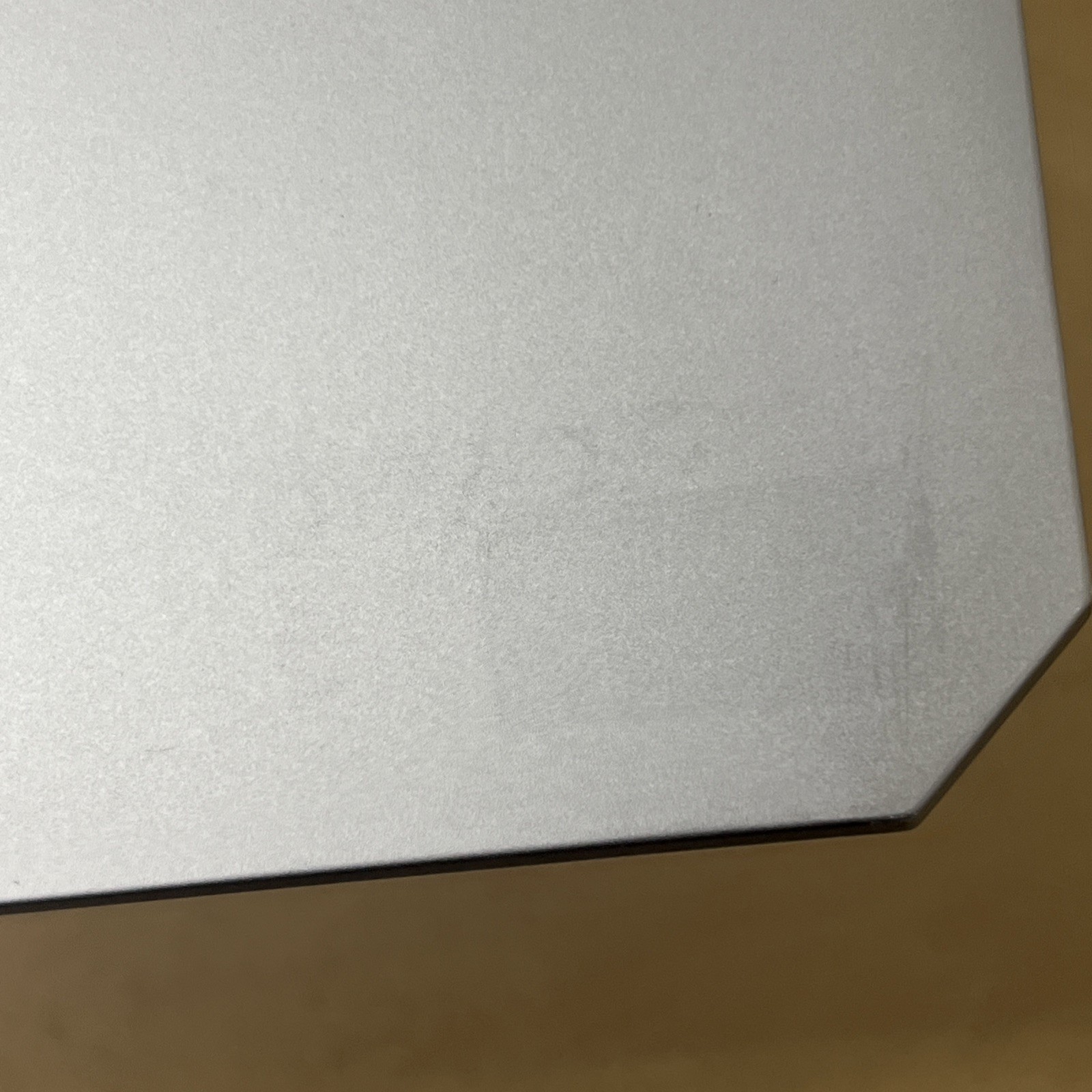 HP ZBook 15 G6 i7-9850H 2.6GHz 16gb Ram Quadro T1000- Fair *No SSD/OS, 70% Batt*