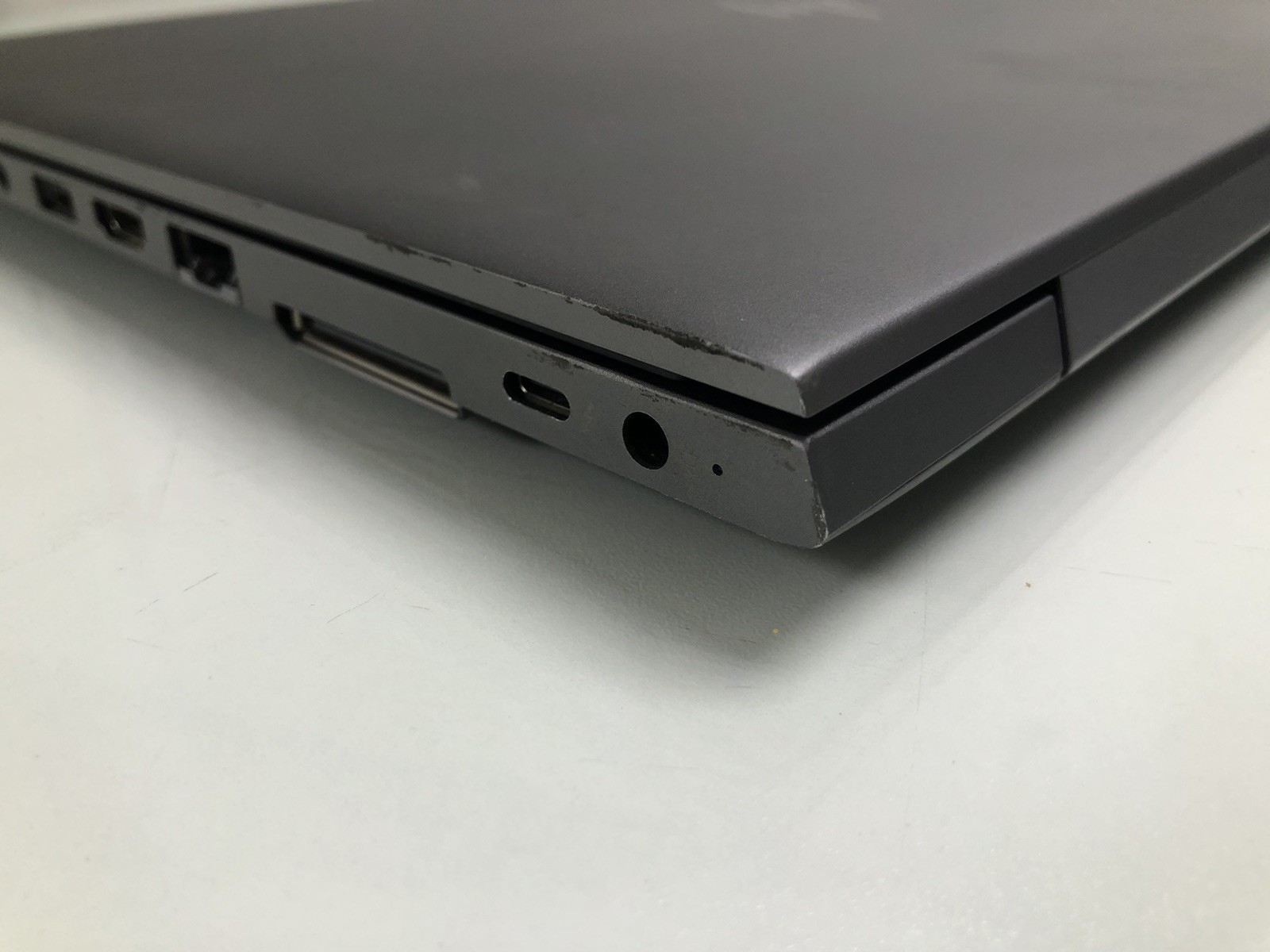 HP ZBook 15u G6 Touchscreen i7 16GB 512GB SSD AMD Radeon Pro 4GB Win11