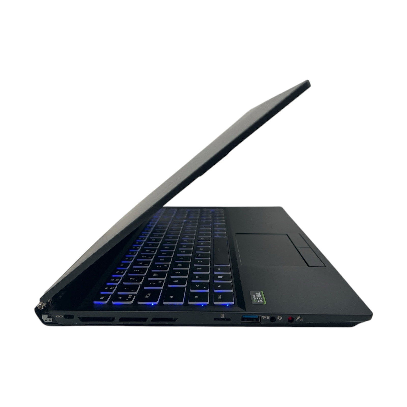 XMG PRO 15 | i7-10870H | 32GB RAM | 1TB M.2 SSD | NVIDIA RTX 3070