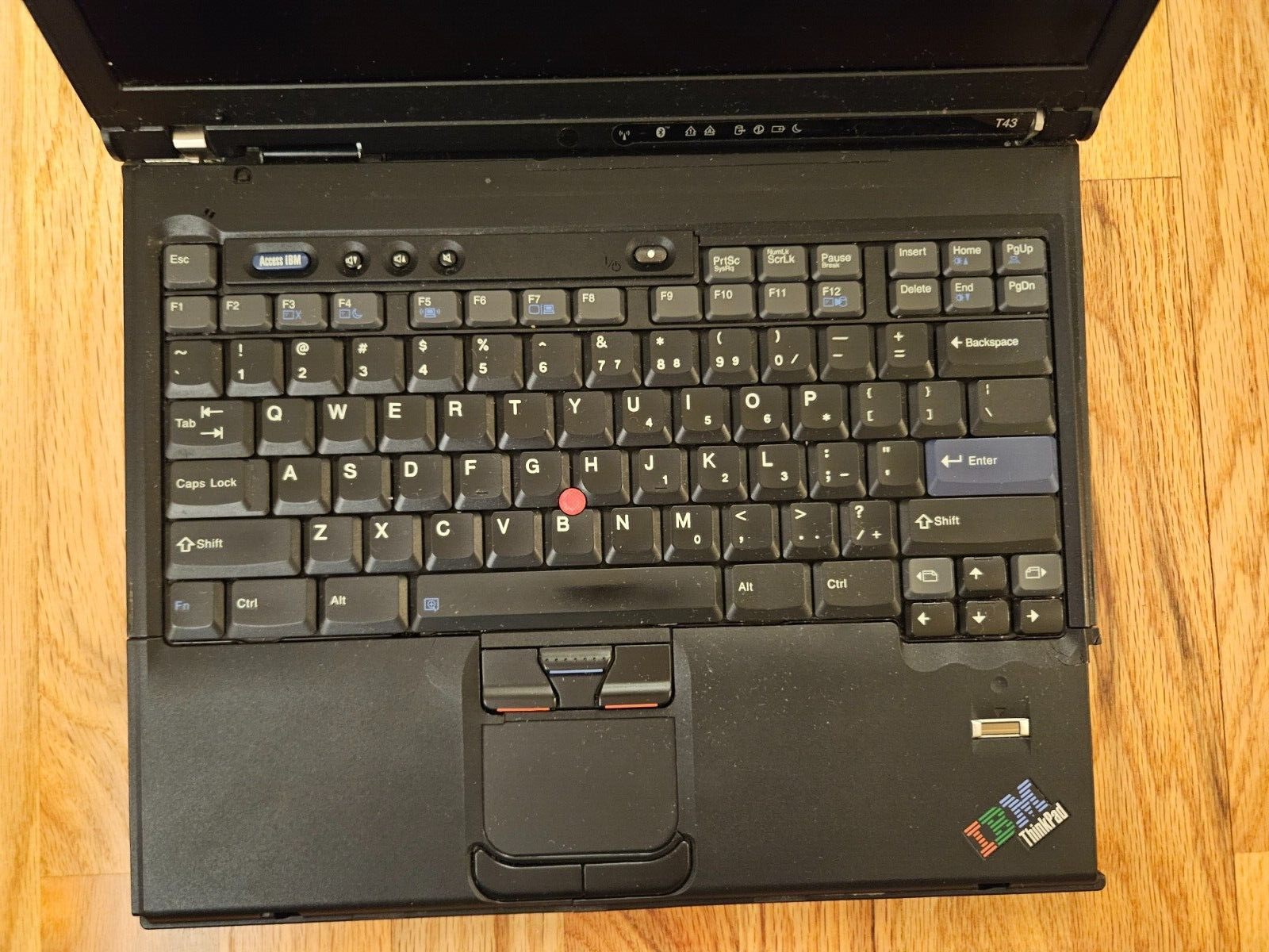 Vintage IBM Think Pad T43 Laptop with 2GB RAM Untested!