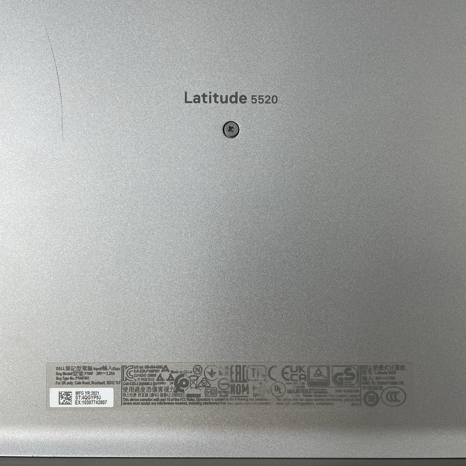 Dell Latitude 5520 15.6″ i5-1135G7 2.4GHz 8GB RAM No SSD/OS/AC – Scratched Paint