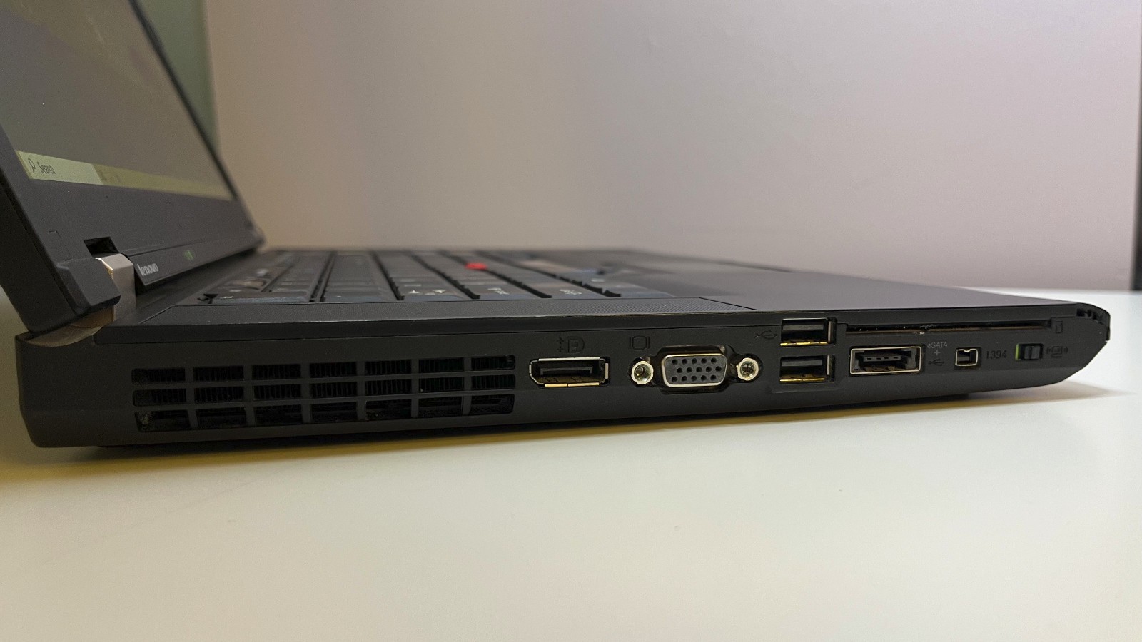 ThinkPad T520 15.6″ Intel Core i5 8GB RAM 240GB SSD Windows 10