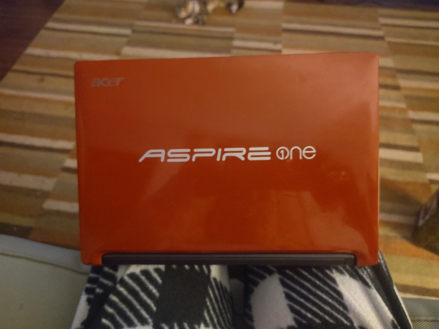 Acer Aspire One D255-2256 Intel Atom N450 1.66GHz 1GB RAM LCD Untested For Parts