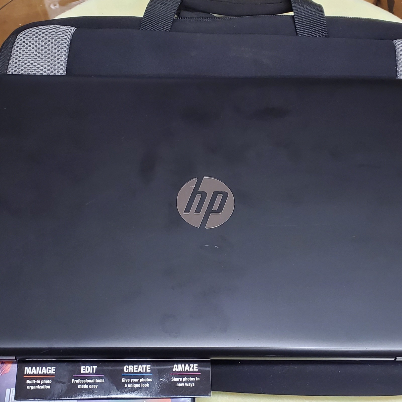 HP Stream 14″ Celeron 4GB/64GB Laptop Brilliant Black, Cord, Bag, & 2 Photo CD’s