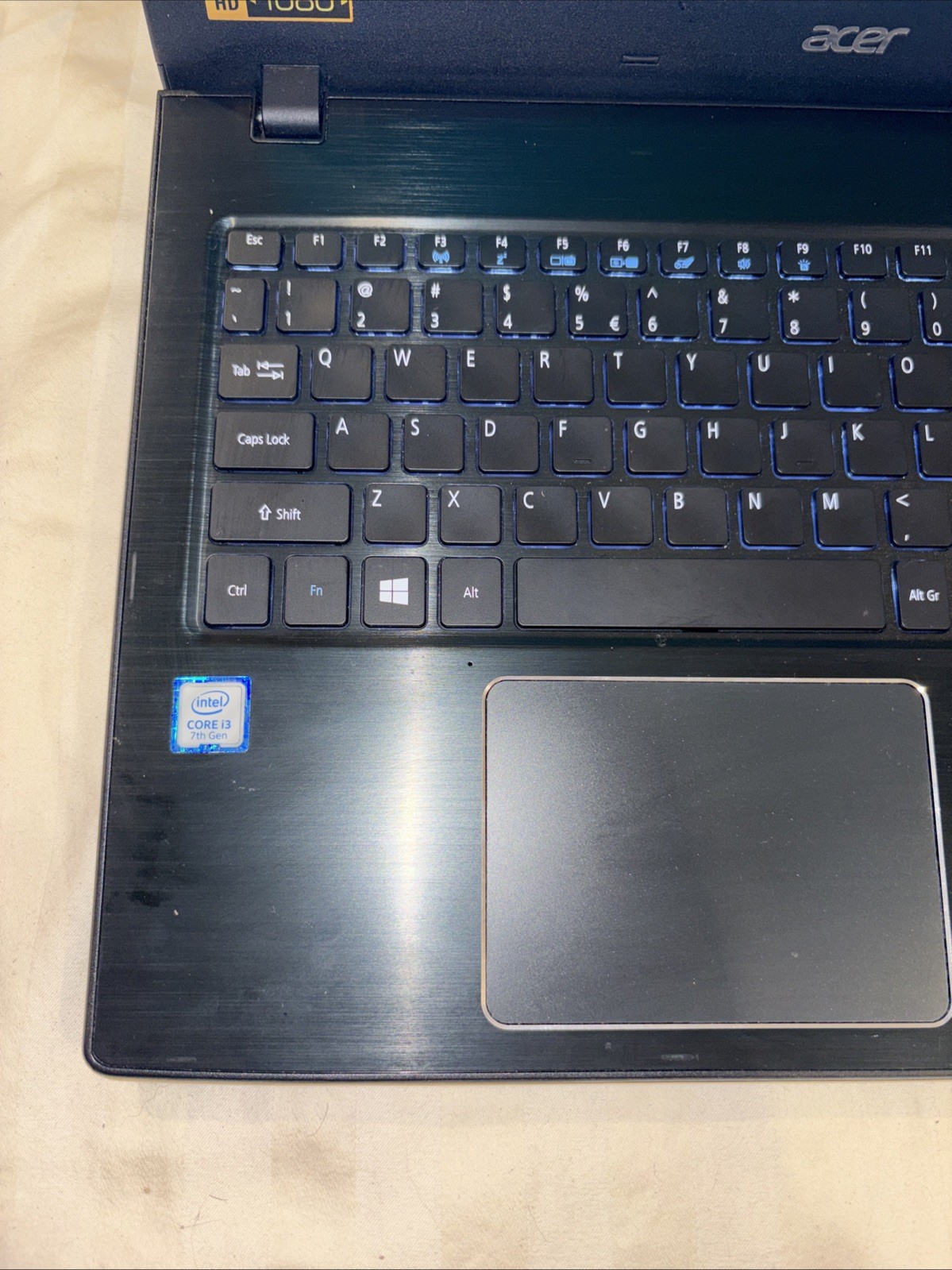 ACER ASPIRE E5-575 | I3-7100U 2.40 GHZ 4GB 250GB Hdd Windows 10 home