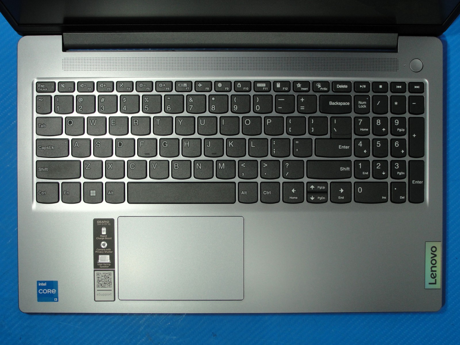 Lenovo IdeaPad Slim 3 15IAN8 15.6”FHD i3-N305 1.8GHz 8GB 128GB TP Win11Home+PA