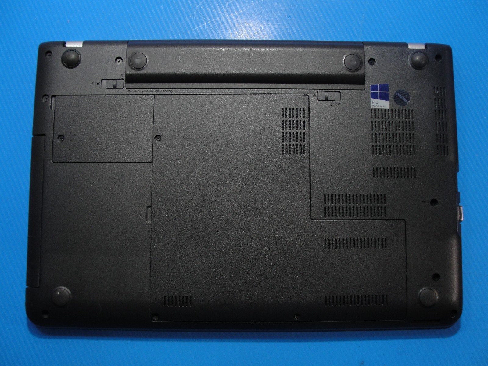 Lenovo ThinkPad E560 14” FHD Intel Core i7-6500U 2.5GHz 8GB 250GB SSD +Cgarger