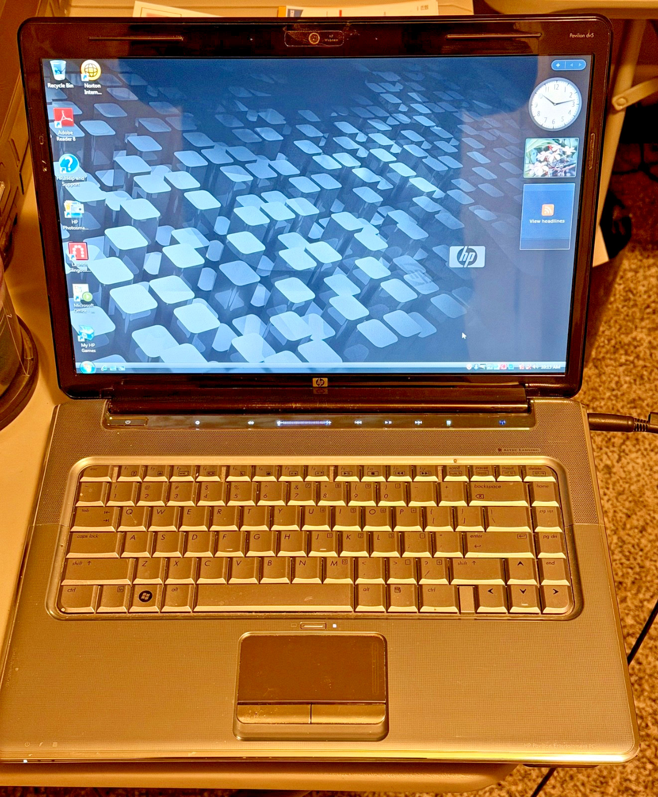 HP Pavilion dv51000US Laptop w LightScribe DVD burner- NO Hard Drive NO Battery