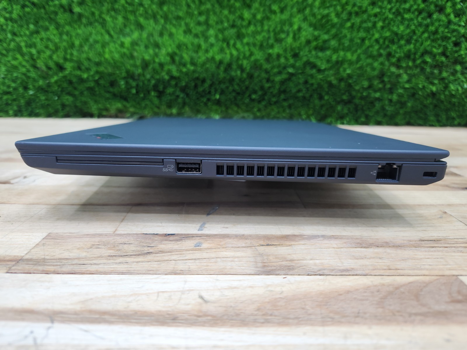 Lenovo ThinkPad T14 Gen 2 14″ FHD Touchscreen i7-1185G7 32GB 512GB SSD Win 11 ~