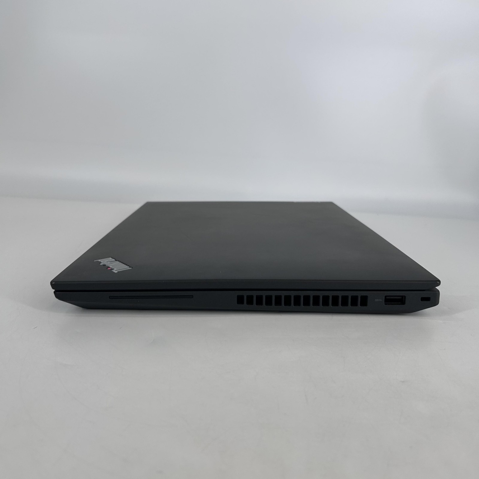 Lenovo ThinkPad P16s Gen 2 FHD+ 2.2 GHz i7-1360P 16GB 512GB SSD RTX A500
