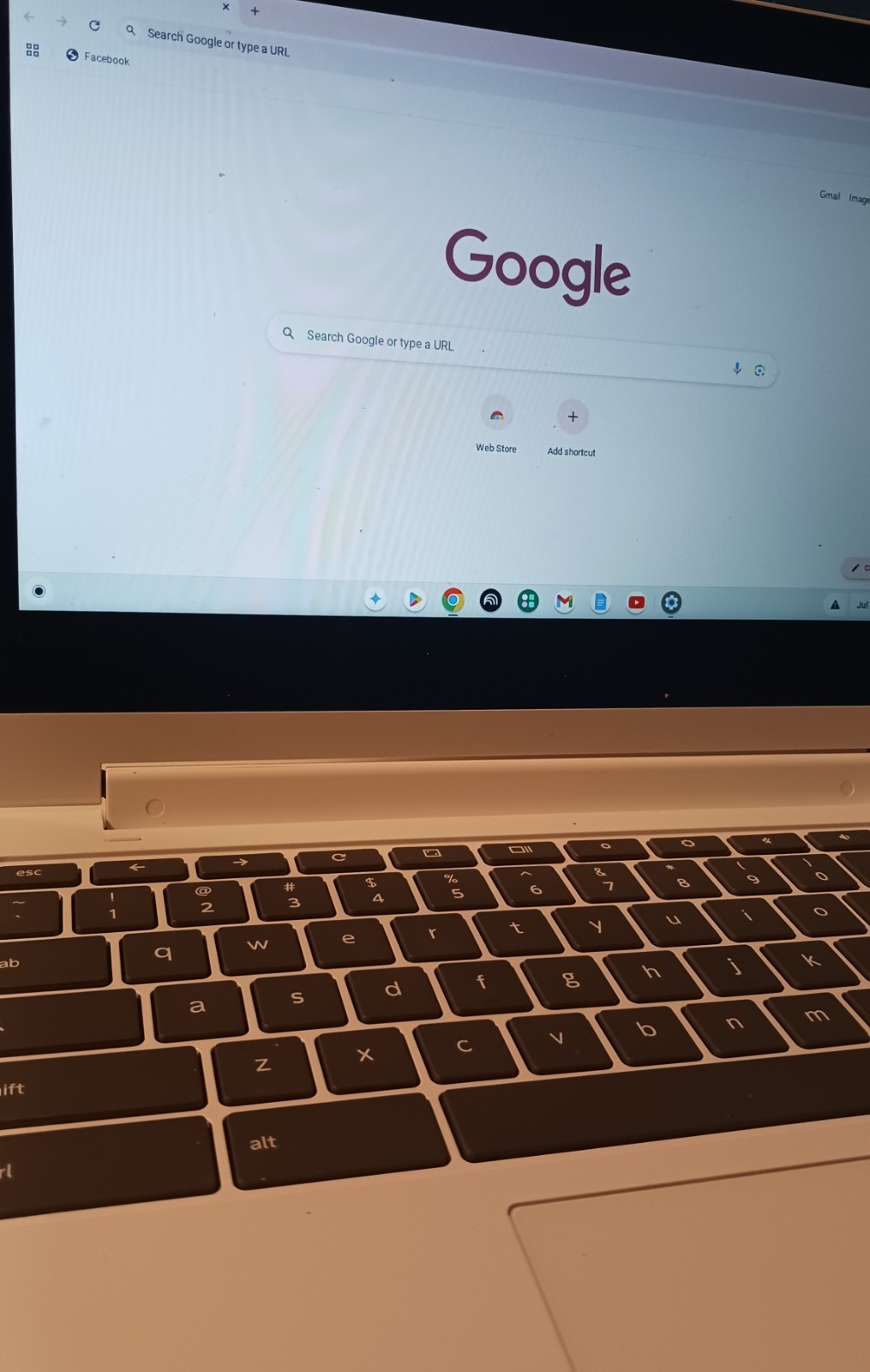 Lenovo Chromebook C330 11.6″ 64GB 4GB RAM MediaTek 2-in-1 Notebook USED