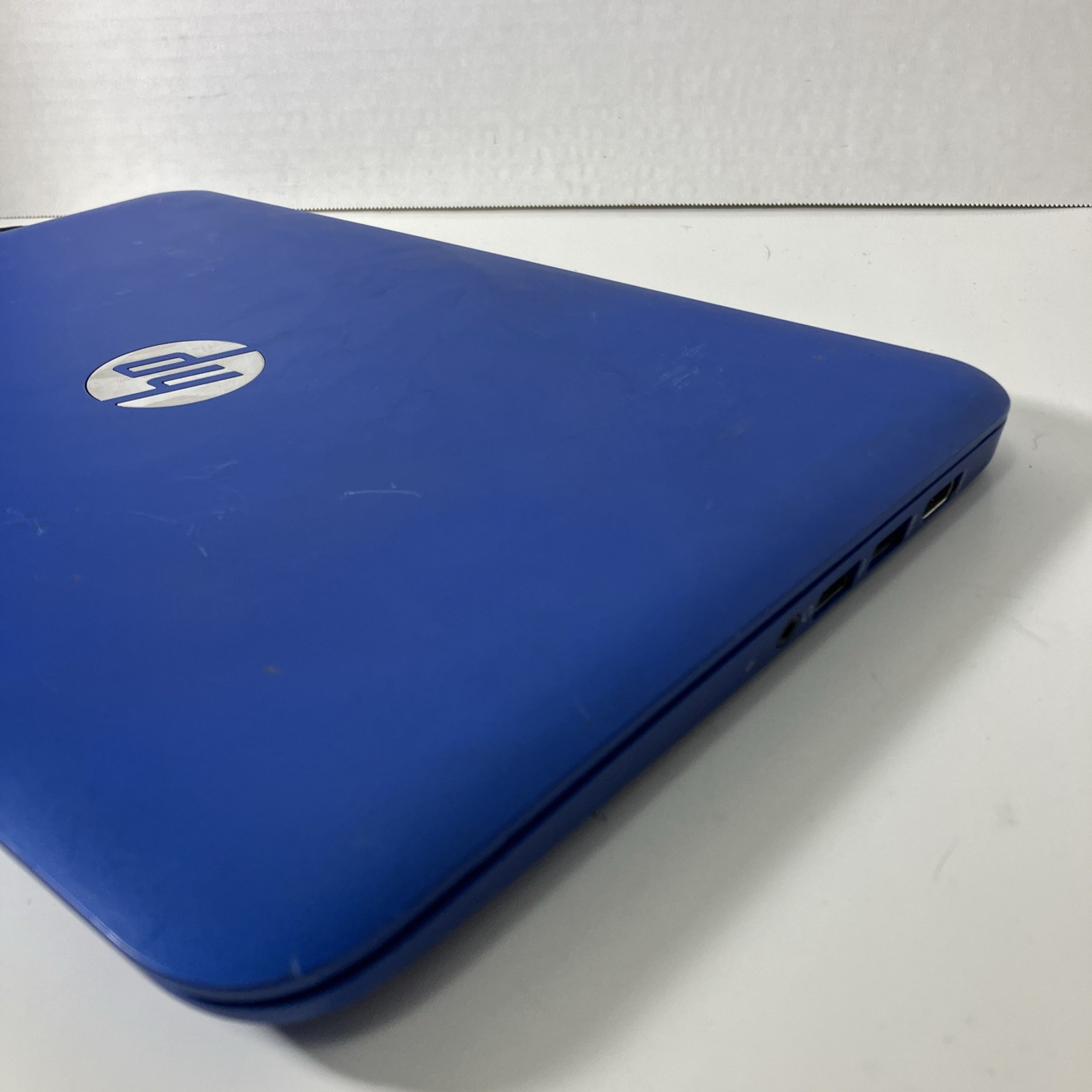 HP Stream RTL 8723 BE Laptop. Fully Functional Windows 8 No Charger