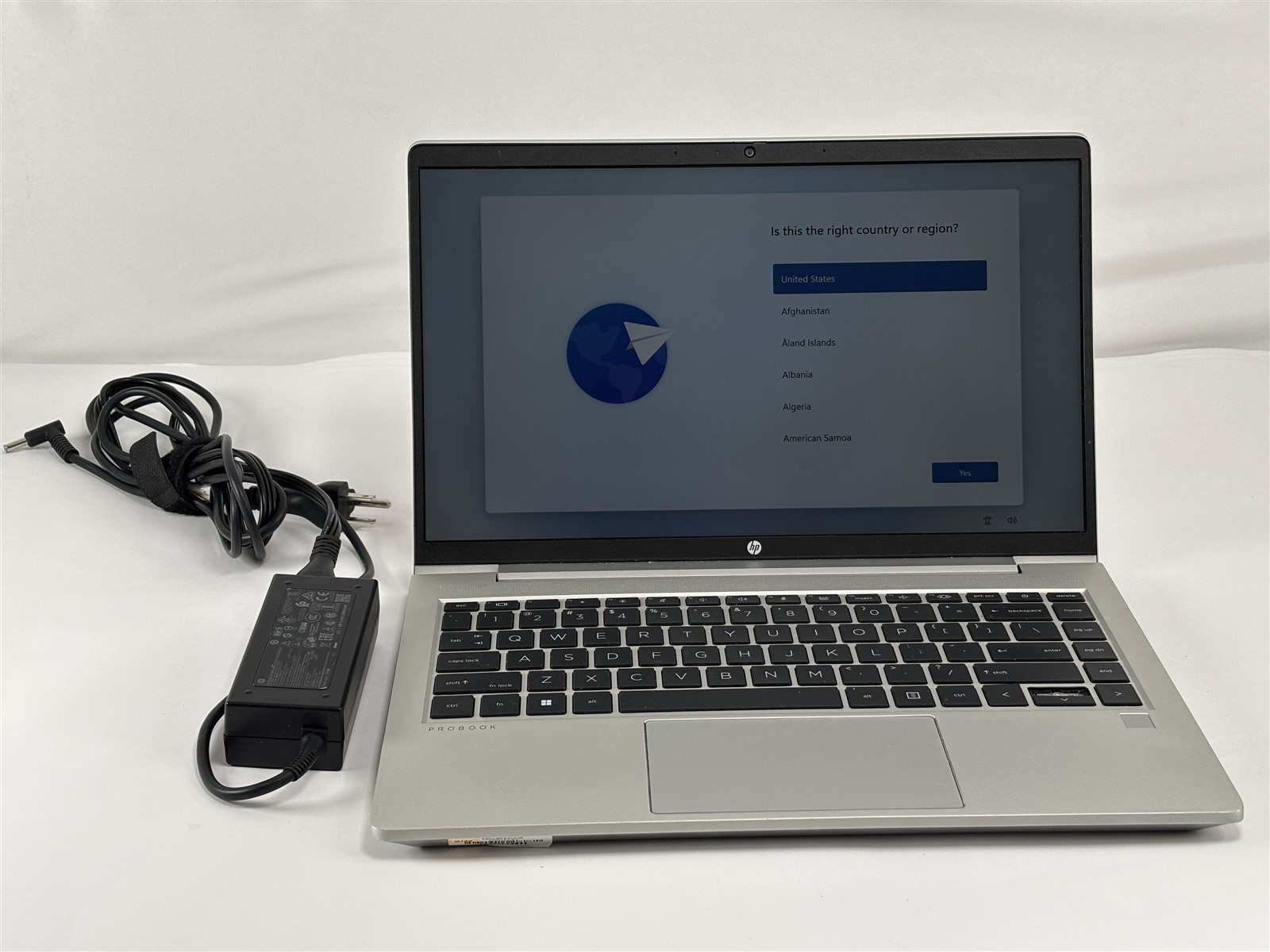 HP ProBook 445 G9 Ryzen 5 5625U 16GB 512GB NVMe SSD 14″ Windows 11 Home