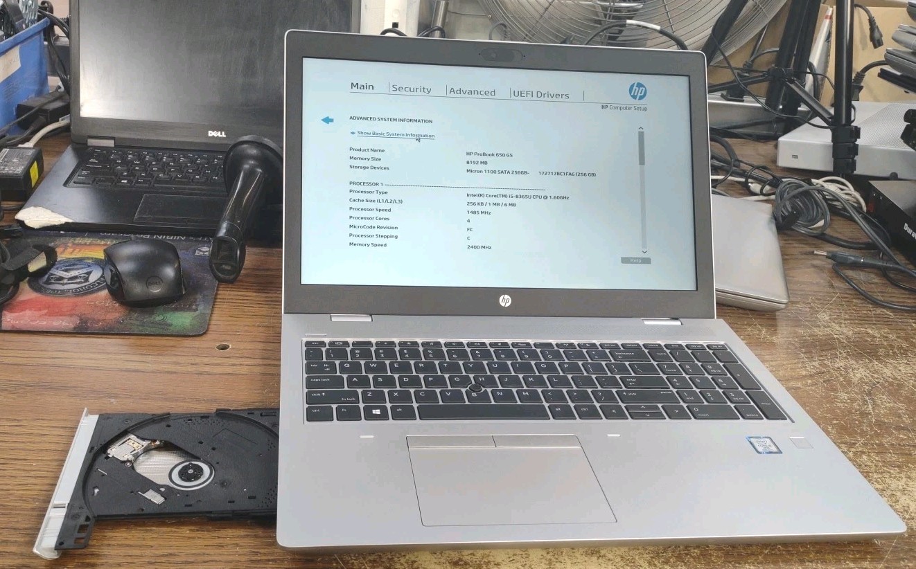 HP Probook 650 G5 LAPTOP 15.6 W/ i5-8365U 1.60GHz, 8GB, 256GB.