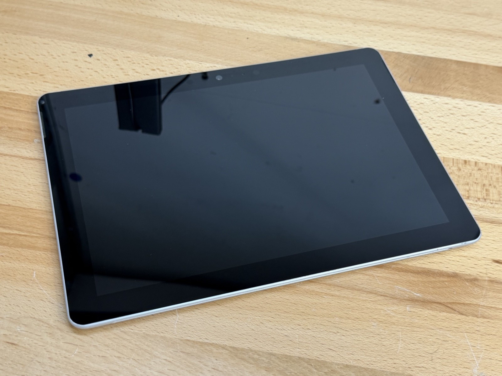 Microsoft Surface Go 1st Gen 1824 10″ – READ, PARTS/REPAIR, NO BOOT