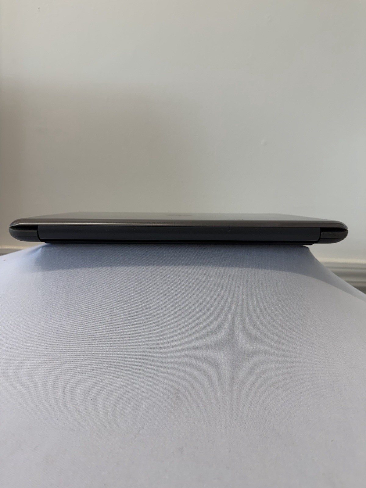 Dell Latitude 3380 Laptop – Intel i3-6006U – RAM 4GB – Read Des