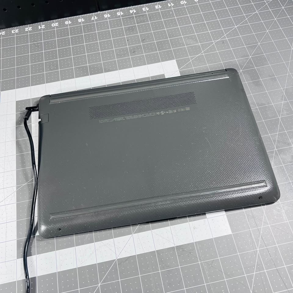 HP Grey Laptop / Factory Reset with Charger ( Works)