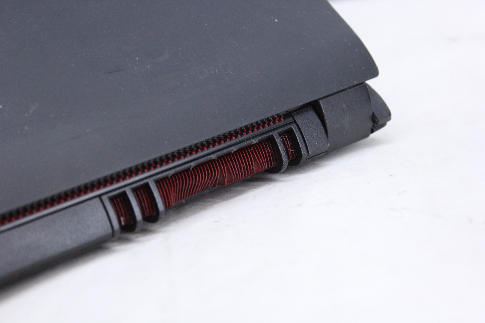 Dell Inspiron 7559 |Dead Bat, No SSD, Case Dmg, LCD Issue| i5-6300HQ, 8GB, 960M