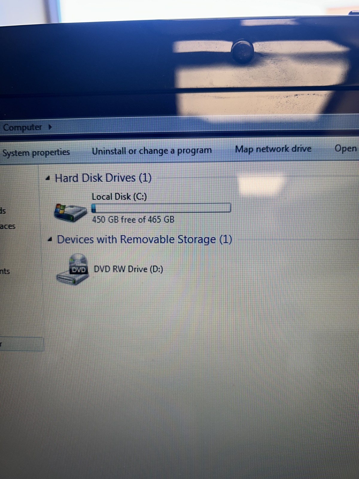 Dell Inspiron 1545 15.6 Dual Core T4400 2.2Ghz 4GB 500GB Windows 7 Good battery