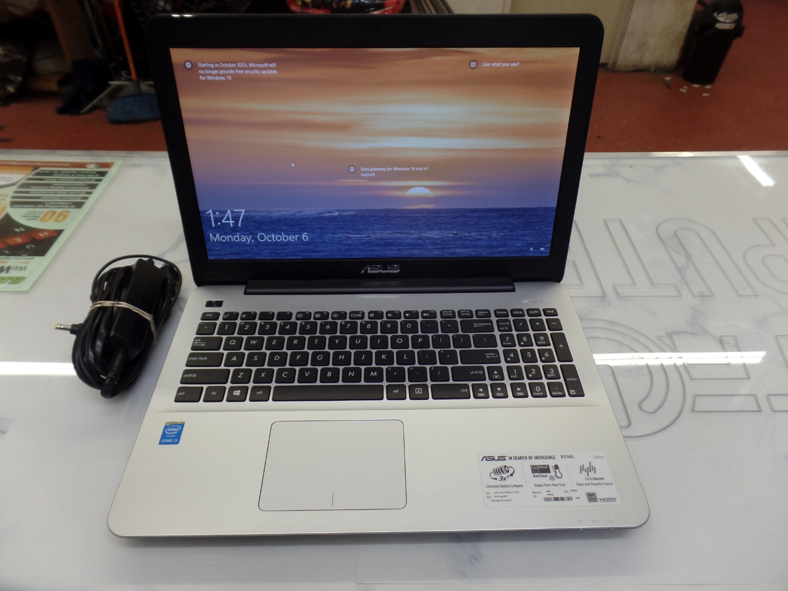 15.6″ Asus VioBook R556LA-RH31(WX) 1.70Ghz i3-4005u 4GB 500GB Win10 DVD Exc Cond