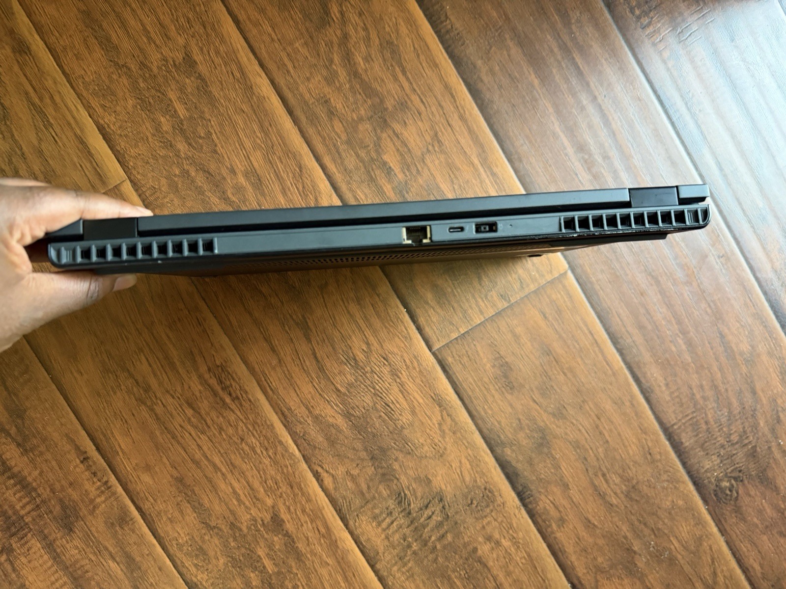Lenovo ThinkPad P16v Gen 2 Intel (16″) Mobile Workstation