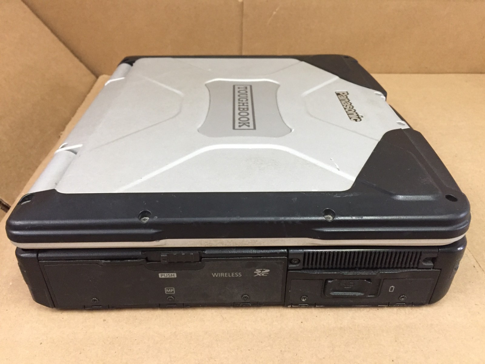 Panasonic Toughbook CF31 MK6 Touchscreen i5-7300U 16GB DDR4 DVDRW No HD/Caddy/AC