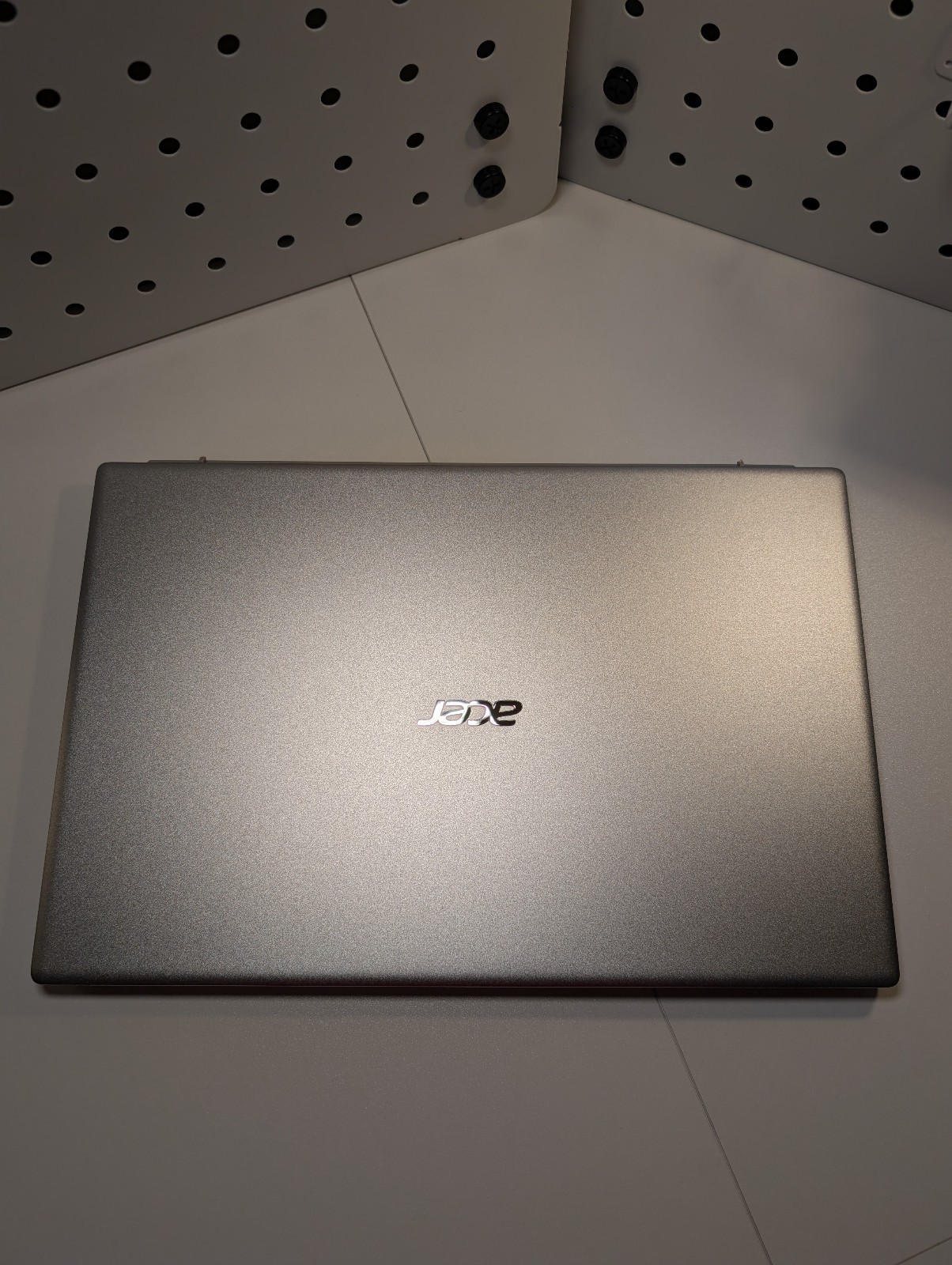 Acer Swift 3 | Ryzen 7 5700U | 8GB RAM | 512GB SSD| 14″ 1080p | SF314-43-R2YY