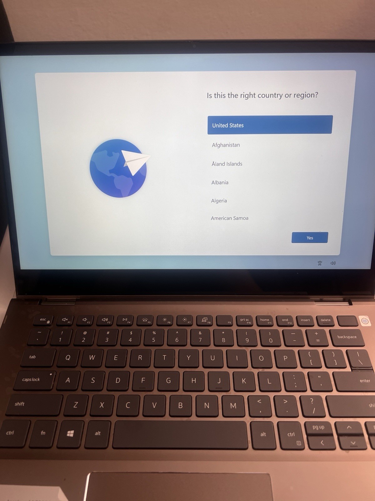 Dell Inspiron 7405 2-in-1 14″ Touch Ryzen 5 4500U 8GB RAM 256GB SSD Laptop WORKS