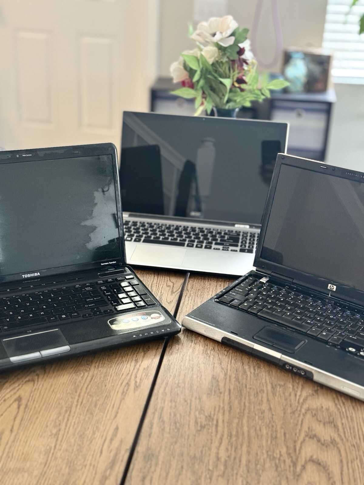 Lot of 3 Laptops – Acer Aspire Touchscreen, Toshiba Satellite, HP Pavillion