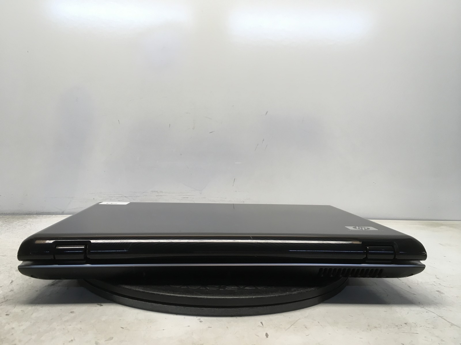 HP Pavilion DV6423OM AMD Turion 64 X2 TL-58 1900MHz 2 GB NO HDD No Batt