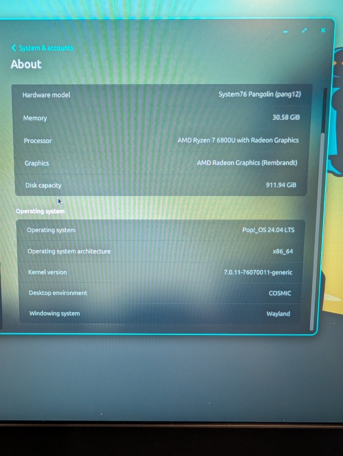System76 Pangolin (pang12) — AMD Ryzen 7 6800U, 32GB RAM, 1TB NVMe