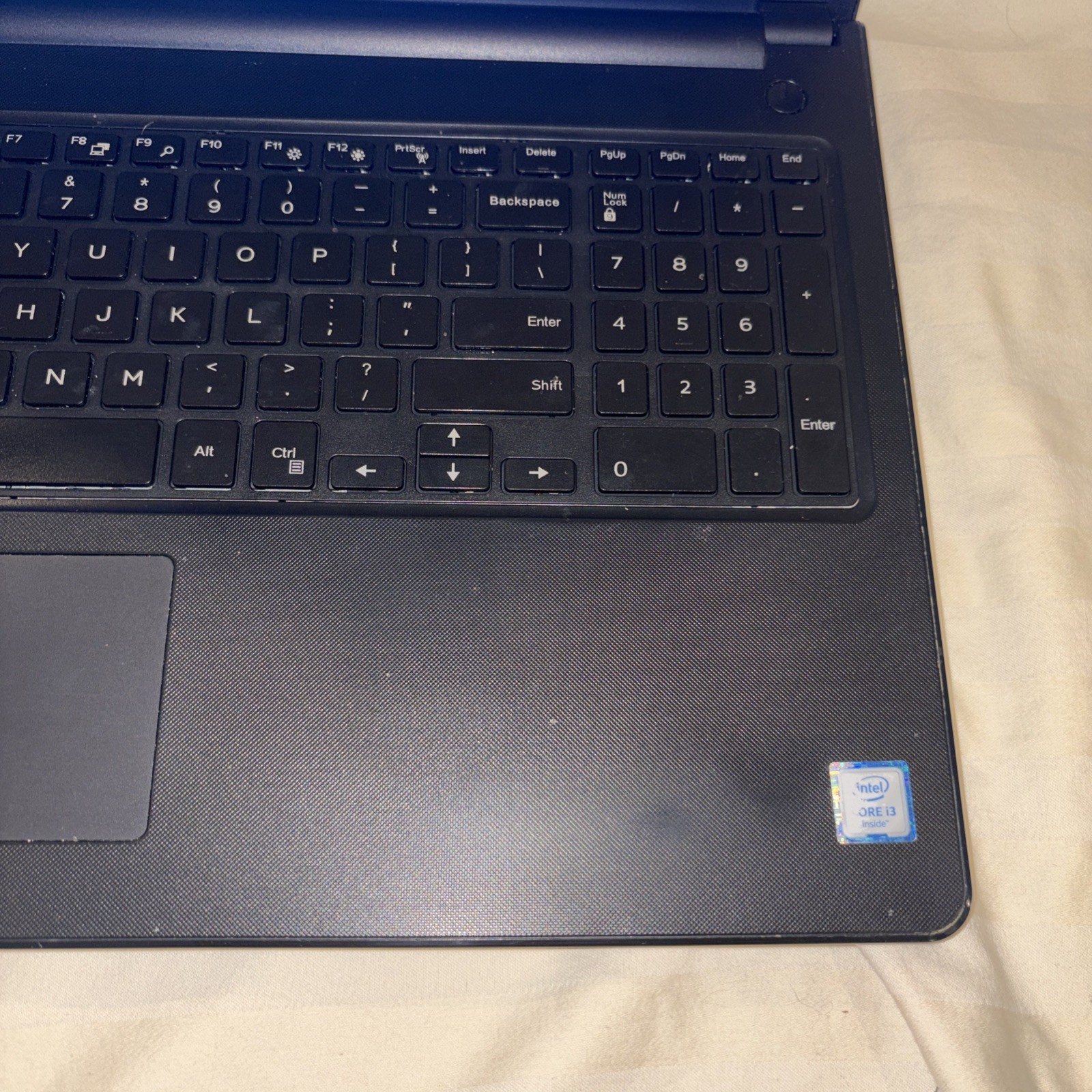 Dell Inspiron 15 3567 15.6in i3-6006U 2.0GHz, 4 GB, 1 TB HDD, Win 10 Home