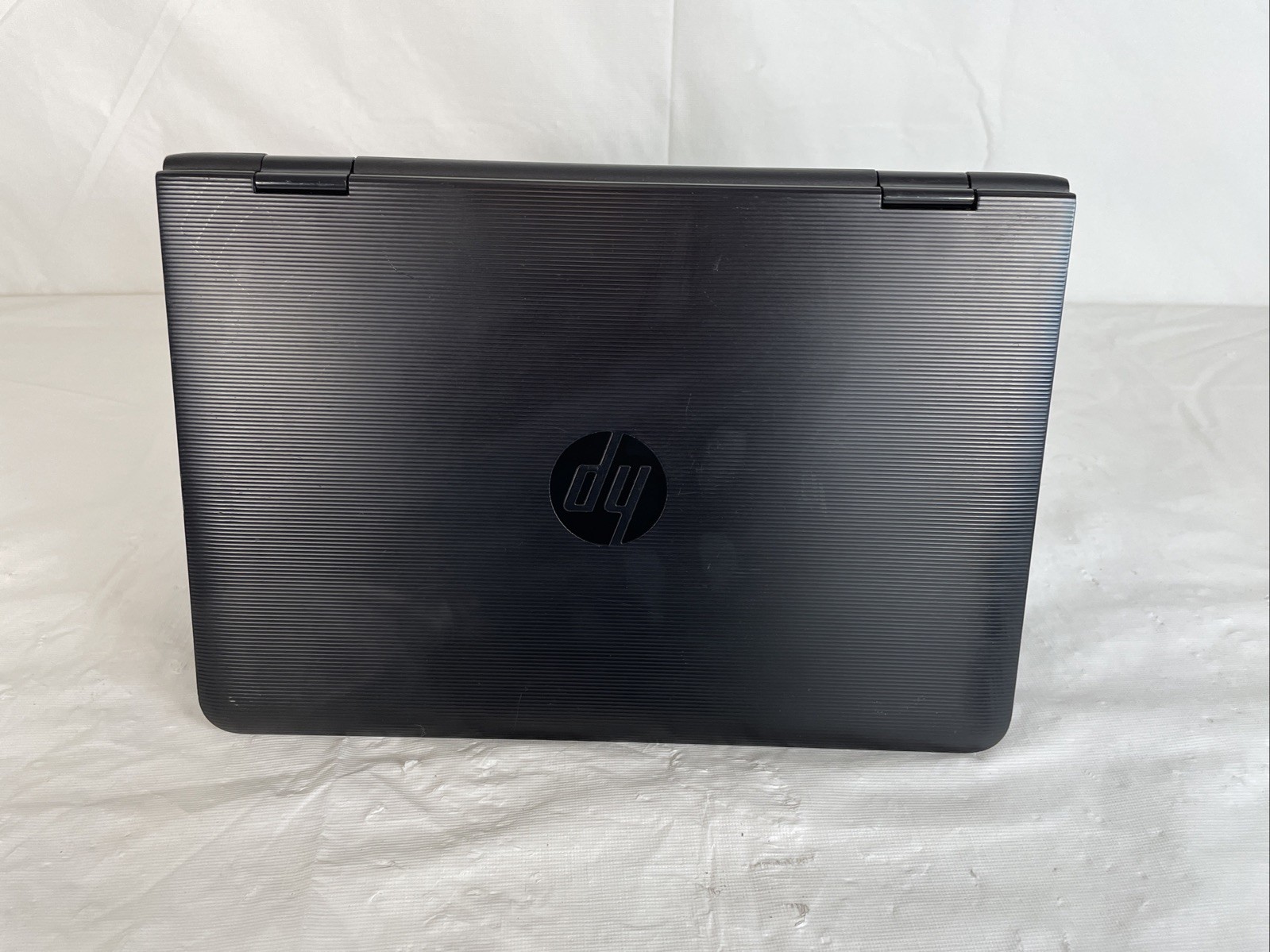 HP Pavilion x360 Convertible INTEL(R) CELERON N3060 @ 1.60GHz 4GB RAM 32GB SSD.
