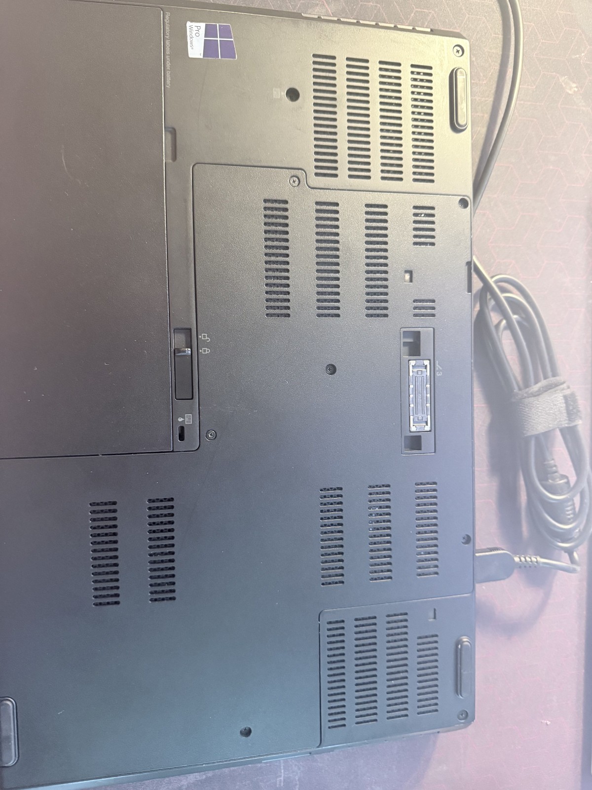 Lenovo ThinkPad P50 (Intel Core i7-6700HQ 16GB RAM) + Pro Dock 40a5 | no storage