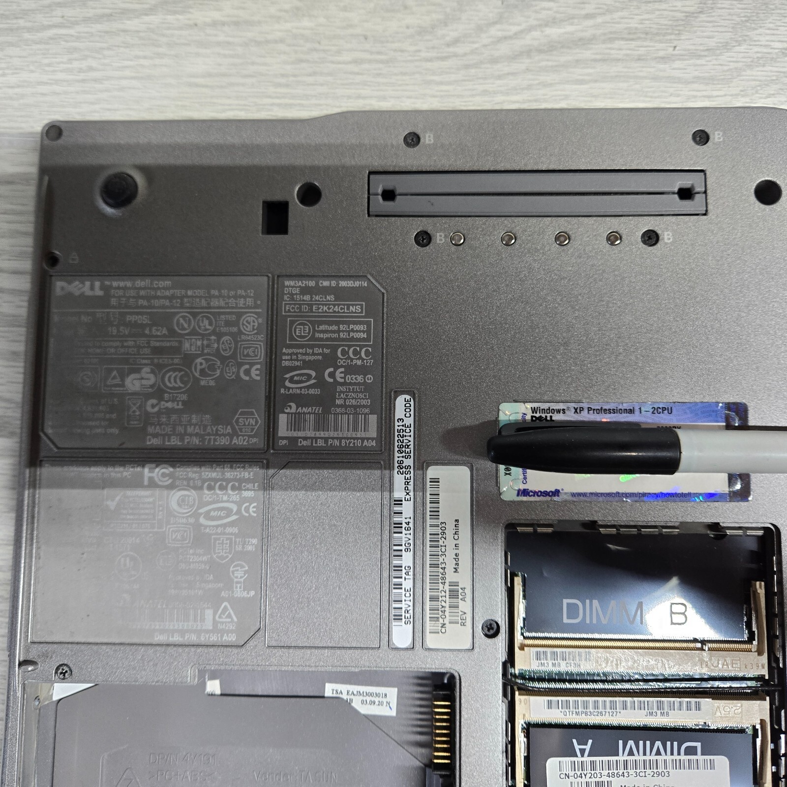*TWO* Dell Latitude D500 14″ XGA Laptop Computers *PARTS OR REPAIR*
