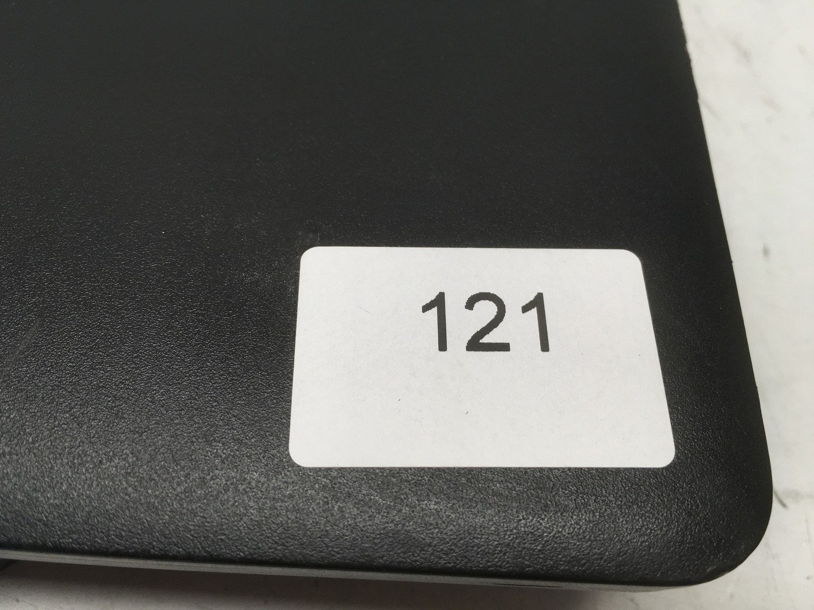 Dell Latitude 3580 Intel i3-6006U 2GHz No RAM NO HDD No Batt