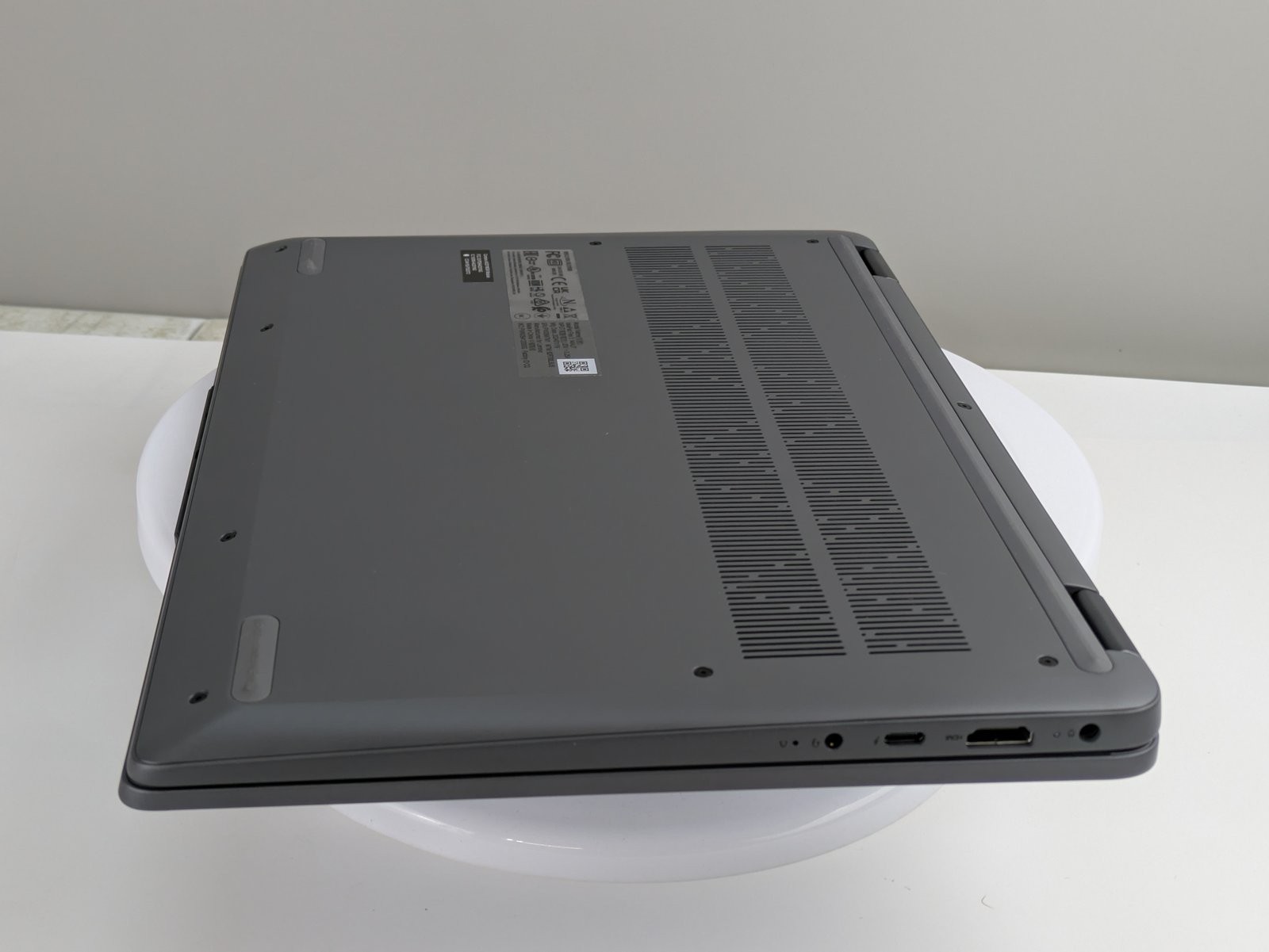 Lenovo IdeaPad Flex 5 14IAU7 14″ Touch i5-1235U 8GB RAM 512GB SSD WUXGA W11H