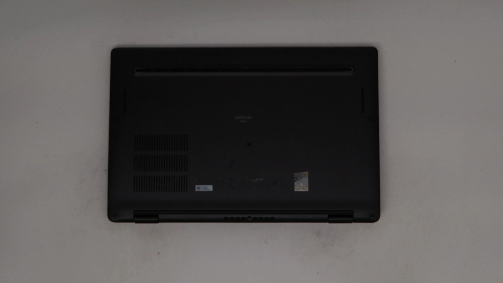 Dell Latitude 7430 14″ i7-1265u 32GB 512GB – Fair READ DESC