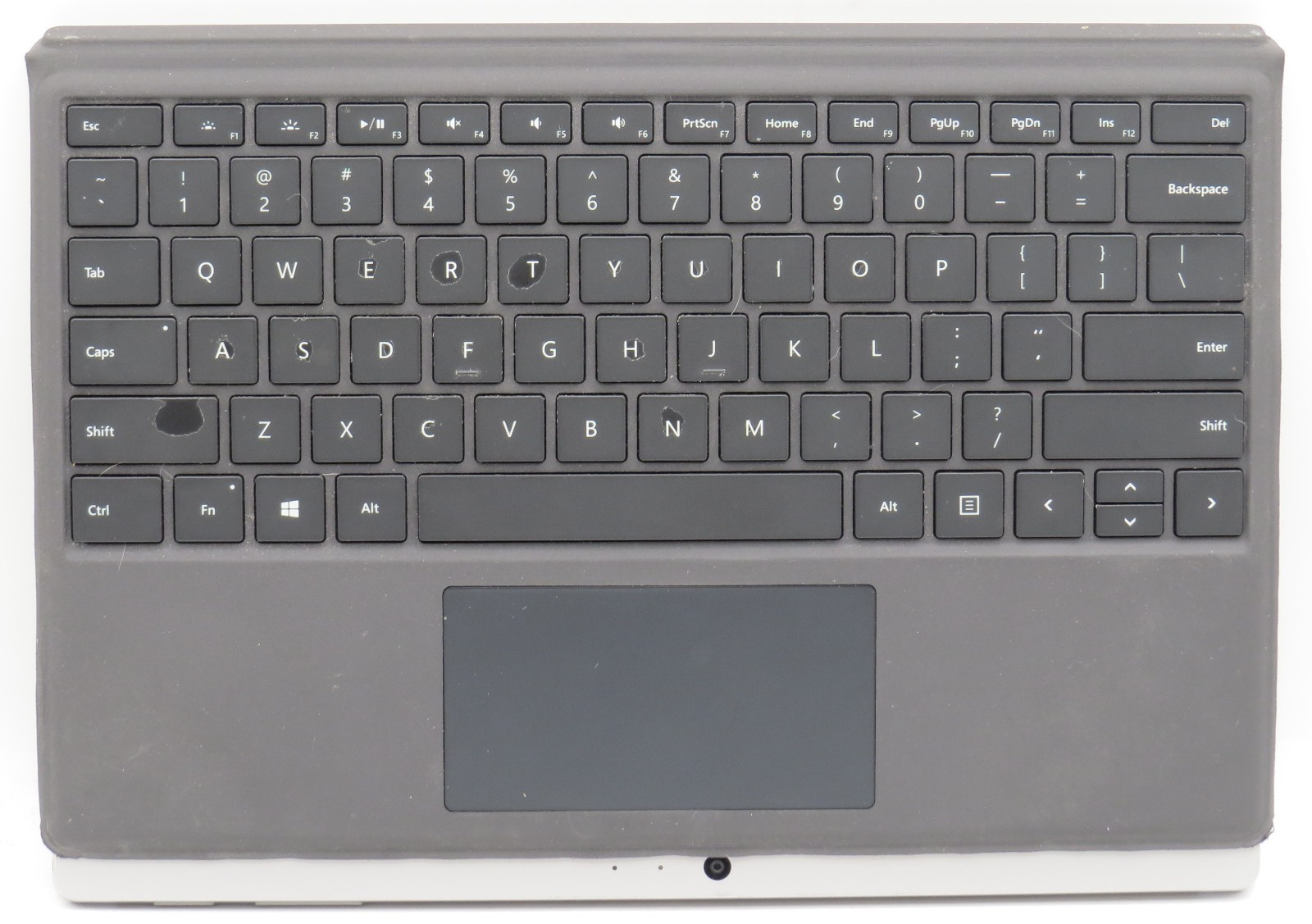Microsoft Surface Pro 4 | i5-6300U@2.4GHz | 8GB RAM | 12″ | 256GB HD | No OS/AC