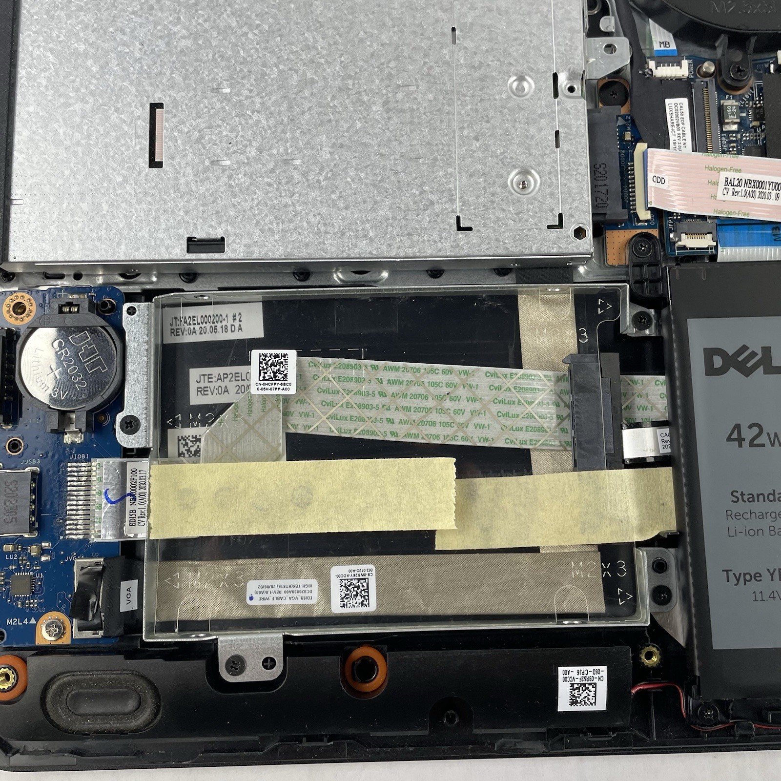 Dell Vostro 3590 15.6″ i7-10510U 4.30 GHz 8 GB RAM No SSD No OS No AC