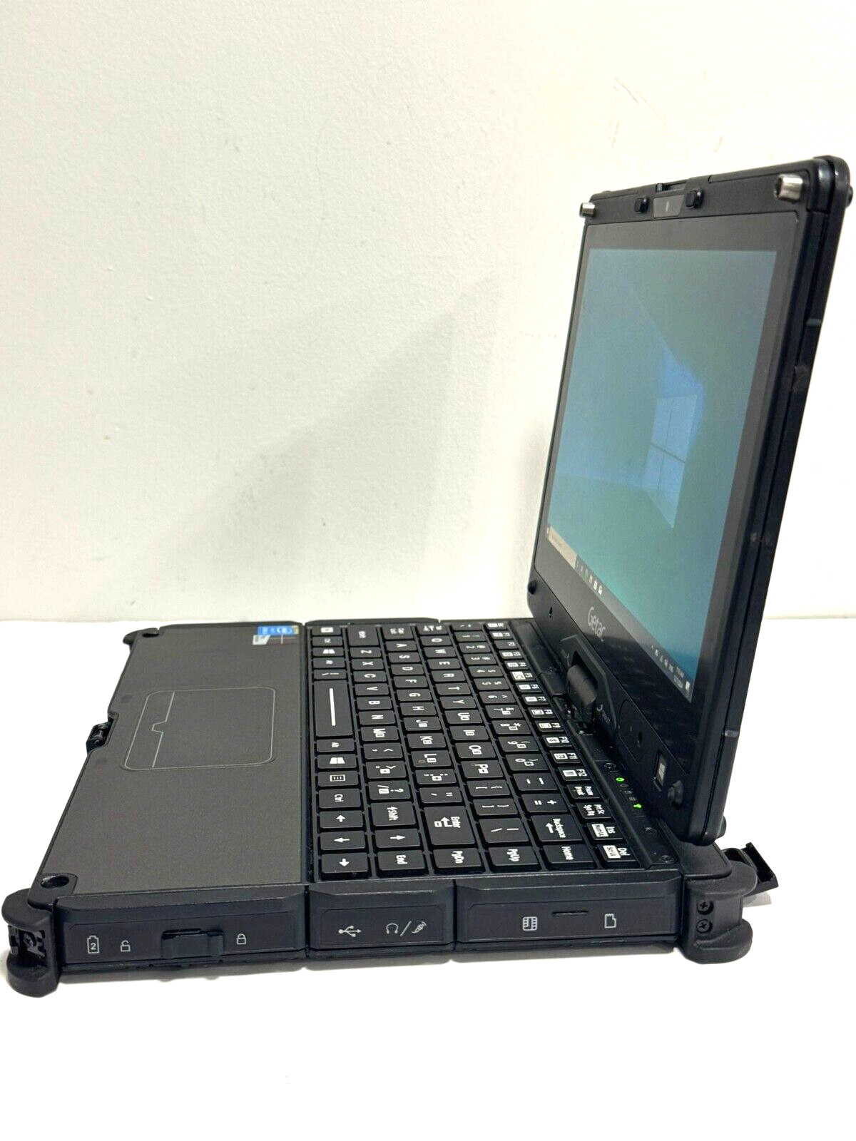 Getac V110 i5-5200U 256GB SSD 4GB RAM Touch Screen Win10 Pro NO CHARGER