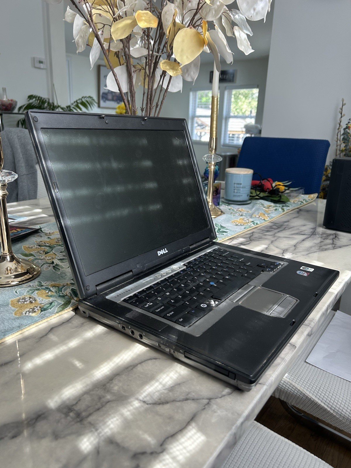 Dell Latitude D830 12.1in Laptop Pentium M 1.70GHz 1GB RAM 60GB HDD Black